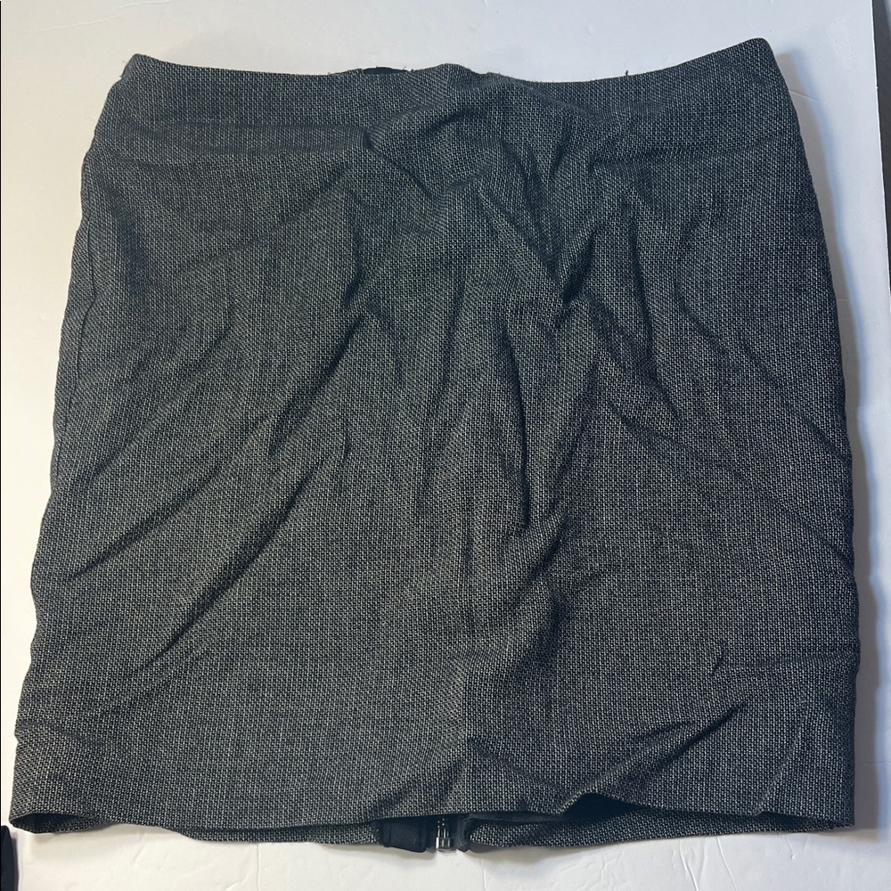 Classic Gray Tweed Pencil Skirt - Women's